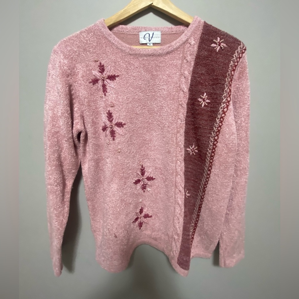 Elegant Pink Floral Sweater